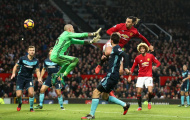 TRANH CÃI: Trọng tài lại 'ám' Man Utd, Ibrahimovic mất oan bàn thắng