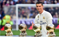 Đầu năm 2017, Ronaldo mang ra sân khoe cả 4 QBV