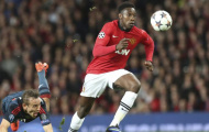 'Cạn lời' với pha rê bóng lỗi của Danny Welbeck