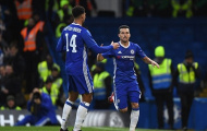 Pedro lập cú đúp, Chelsea đánh bại Peterborough dù chơi thiếu người