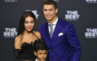 Bạn gái mới tháp tùng Ronaldo trong lễ trao giải FIFA
