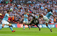 Siêu phẩm móc bóng của Demba Ba vào lưới Manchester City