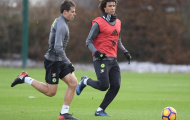 Nathan Ake hào hứng trên sân tập chuẩn bị chạm trán Leicester
