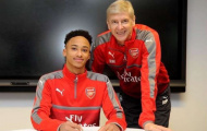 Bị phát hiện là fan Man Utd, tân binh Arsenal xóa luôn Twitter