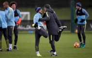 Sao Man City đội mưa rét, sẵn sàng chiến Everton