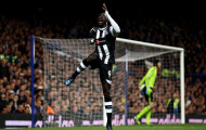 Bàn thắng kinh điển: Papiss Cisse vs Chelsea