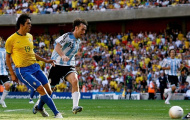 Bàn thắng kinh điển: Kaka vs Argentina