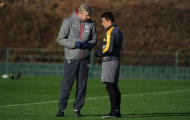 Wenger ưu ái Sanchez trong buổi tập của Arsenal