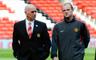 Sir Bobby Charlton thấy buồn khi bị Rooney vượt mặt