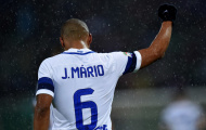 Thắng nhọc Palermo, Inter soán ngôi Milan