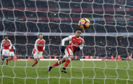Lửa Sanchez thắp sáng Emirates