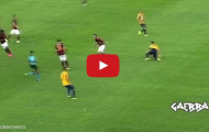 Radja Nainggolan tắc bóng y hệt cầu thủ ở truyện tranh Nhật Bản
