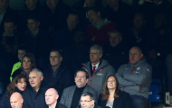 CĐV giận dữ, đòi sa thải Wenger