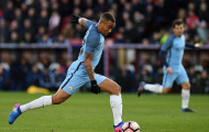 Chùm ảnh: Man City vượt khó nhờ bàn thắng muộn của Jesus