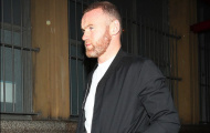 Bị Mourinho bỏ rơi, Rooney lặng lẽ dẫn vợ đi giải sầu