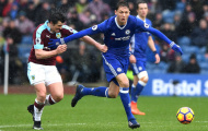 Chelsea mất điểm, Courtois đổ lỗi cho mặt sân