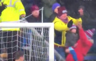 Hành động anh hùng của một CĐV (Burnley vs Chelsea)
