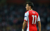 Loại Oezil không, Wenger?