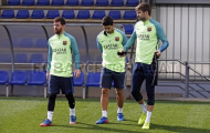 Chùm ảnh: Buổi tập vắng bóng nụ cười của Barcelona