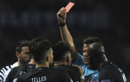 Chùm ảnh: Alex Telles nhận thẻ đỏ, Porto ôm hận trước Juventus