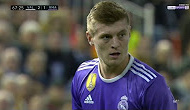 Màn trình diễn của Toni Kroos vs Valencia