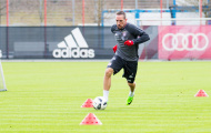 Chùm ảnh: Ribery trở lại và nỗ lực hết mình trên sân tập