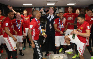 Dàn sao Man United 'náo loạn' phòng thay đồ