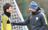 Chùm ảnh: Pep Guardiola cười 'tươi rói' trong buổi tập cùng các học trò