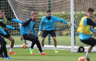 Chùm ảnh: Sao Tottenham hăng hái tập luyện trước đại chiến với Everton