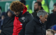 SỐC: Fellaini gây hoạ, biến Mourinho thành 'bia tập bắn'