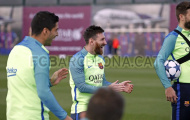 Chùm ảnh: Các cầu thủ Barca lạc quan trước nhiệm vụ lịch sử