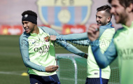 Chùm ảnh: Khuôn mặt rạng ngời của các cẩu thủ Barca sau chiến thắng lịch sử