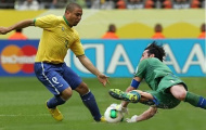 Đối đầu kinh điển: Ronaldo de Lima vs Buffon
