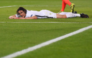 CĐV - Cầu thủ PSG xô xát, cảnh sát vào cuộc