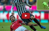 Pha tắc bóng đỉnh cao gúp Mats Hummels được đưa 'lên mây' vs Frankfurt