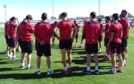 Chùm ảnh: Sevilla chuẩn bị cho chuyến hành quân đến hang Cáo