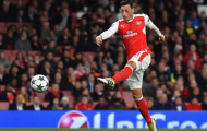 Pha hùng hổ hiếm thấy của Mesut Oezil vs Lincoln