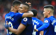 Man Utd hút chết, Mourinho hú vía