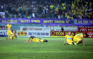 Tiến Thành đốt lưới, FLC Thanh Hóa đứt mạch bất bại trước ĐKVĐ Hà Nội FC