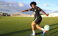 Chùm ảnh: Marcelo trình diễn kỹ thuật siêu hạng trong buổi tập của Brazil