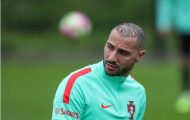 Ronaldo bị lu mờ bởi quả đầu mới của Quaresma 
