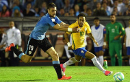 Hat-trick của Paulinho nhấn chìm Uruguay