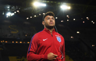 Sau Man Utd, Chelsea cũng muốn xâu xé Arsenal