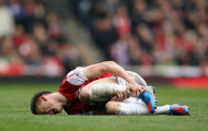 Đấu West Ham, Arsenal buồn vui lẫn lộn