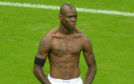 Sút pen phải như Balotelli 