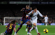 Nhìn lại lần Ricardo Kaka đối đầu Barcelona