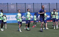 Nụ cười trở lại trong buổi tập của Barca