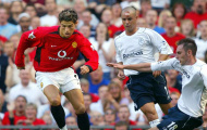 Ngày Ronaldo ra mắt, Man United chơi với đội hình nào?