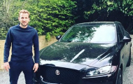 Harry Kane khoe xe chiếc Jaguar mới cóng