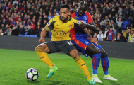 Wenger giận dữ vì học trò 'phát biểu ngu ngốc'